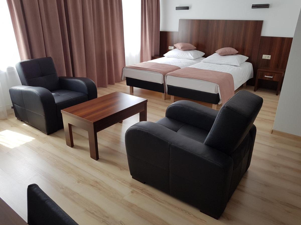 Pod Kominem Pokoje I Apartamenty Brzezie  Luaran gambar